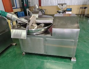 สายการผลิตเครื่องยนต์อาหารสุนัขป่าเปียกแบบอัตโนมัติเต็มที่ ในไซบายโน่